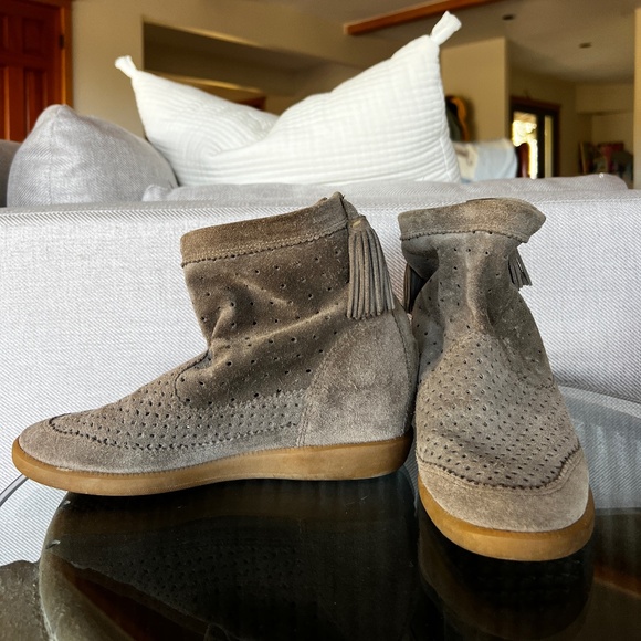 Isabel Marant Grey Cut Out Suede Tassel Embellished "Beslay" Wedge Ankle Boots - Picture 8 of 9